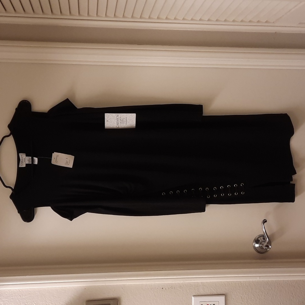 NWT, Carmen Marc Valvo Cold Shoulder Cut and Sew Dress